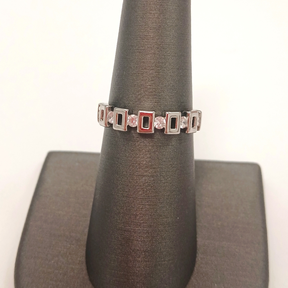 New 18k White Gold Plated Elegant Silver Square Women's Ring Size 7